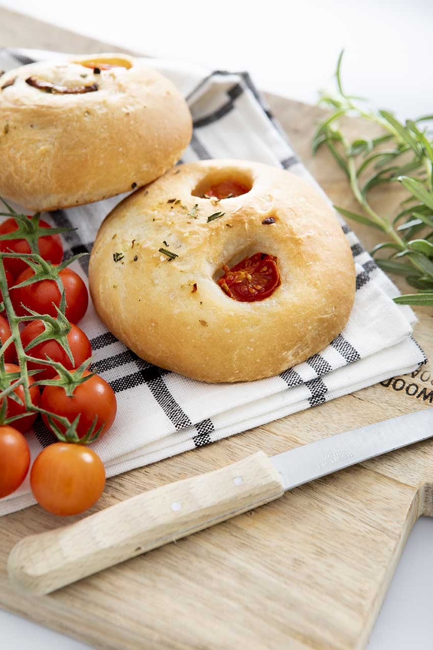 recette végétalienne focaccia aux tomates cérises