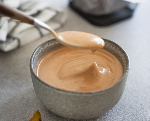 vegan cocktailsaus met whiskey