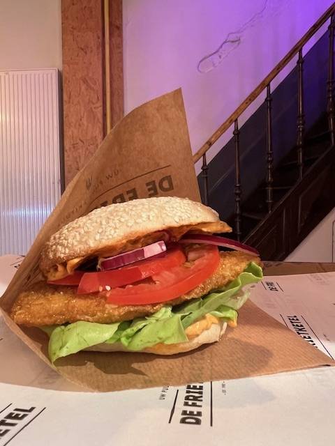 De Frietketel - vegan oosterse kipburger